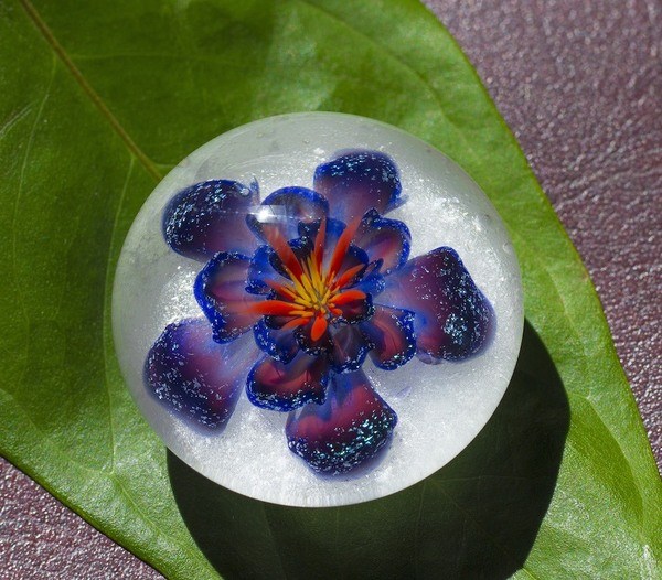 Plumb Flower Glass Weight